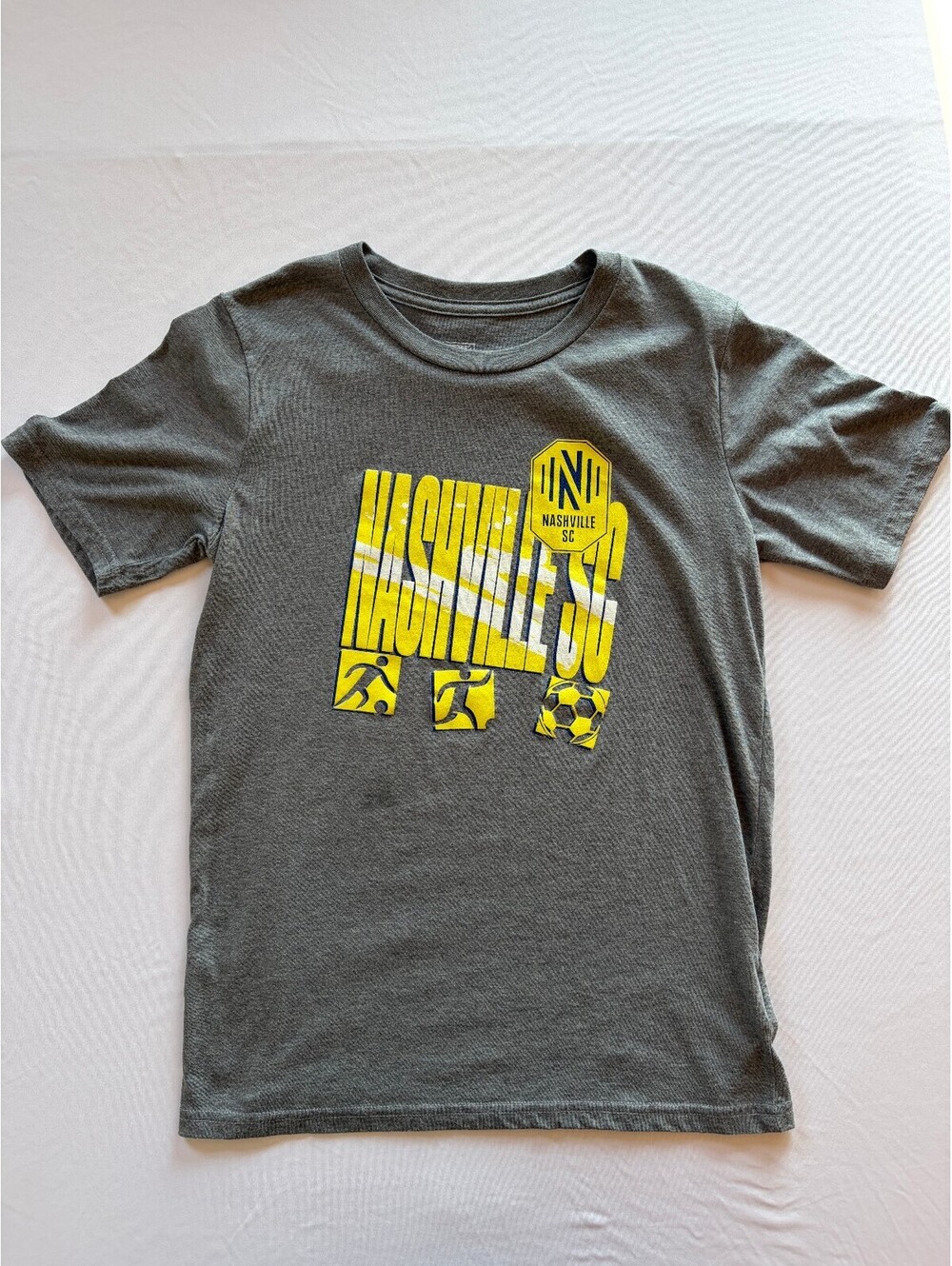 MLS Nashville SC Boys Youth Large 14/16 Gray Soccer Graphic T-Shirt